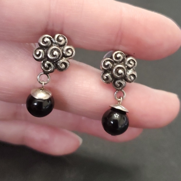 **Final Sale** Sterling silver black stone earrings - Picture 2 of 7